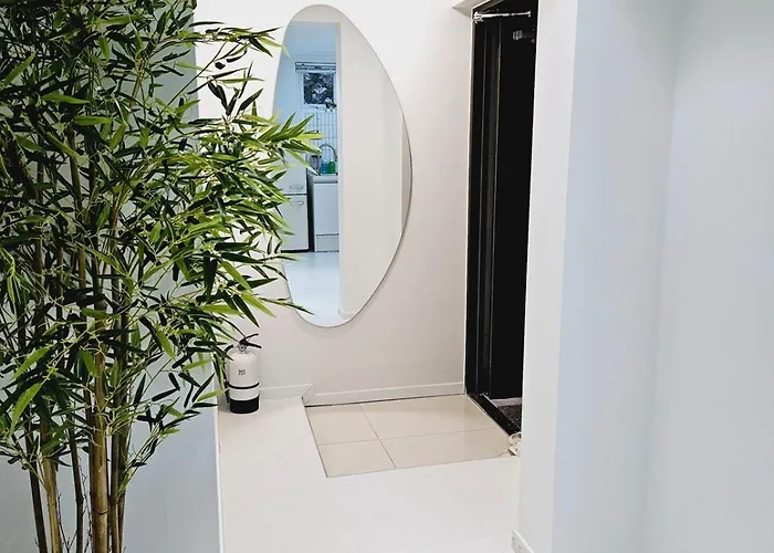 公寓 #hongdae Sangsu Station 5 Minutes #bathroom 2 #starbucks,convenience Store 1 Minute #hongdae Street